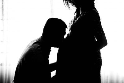 5 ways to help your wife have a smooth pregnancy