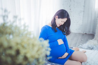 8 ways to reduce swelling and water retention during pregnancy